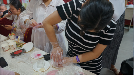 在醫(yī)院過一個(gè)不一樣的中秋節(jié)